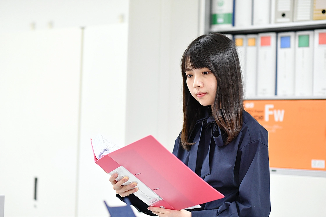 地道にコツコツ取り組む業務の中で感じる、自身の成長。